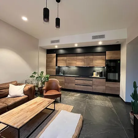 Urban Design 6 People Near Dowtown With Air Conditioning & Netflix Apartamento